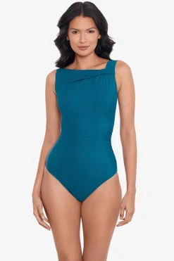 Avra One Piece Swimsuit DD-Cup